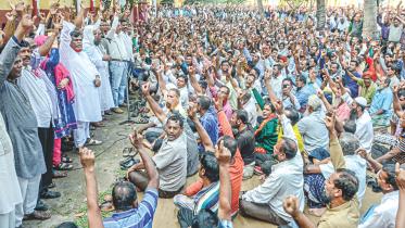 jute mills worrker.jpg