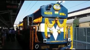 Khulna to Kolkata Train Service Bandhan Express