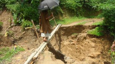 Landslide in Barlekha.jpg