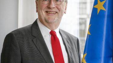 Lange-EU parliament.jpg