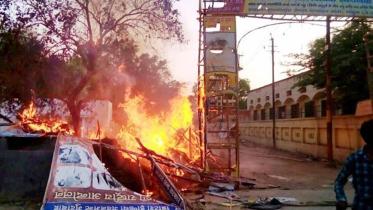 Mathura-clash.jpg