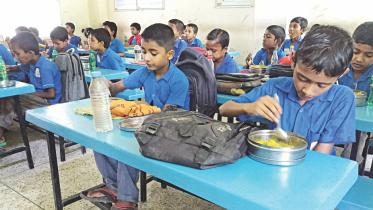 meal in a class.jpg