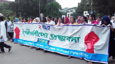 Medical students stage demo