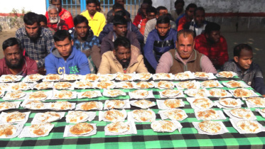 Meherpur jail serves pitha.jpg