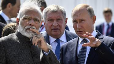 modi putin.jpg