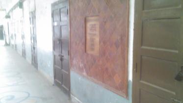 Most of the classrooms are locked at DU. Mahdi Al Muhtasim.jpg