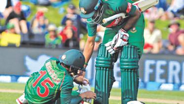 mushfiqur injury .jpg