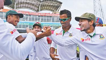 mustafizur debut test.jpg