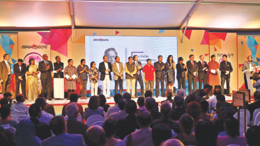Prothom Alo celebrates.jpg