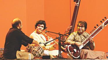Rakesh Chaurasia and Purbayan Chatterjee at Bengal Classical Music Festival 2017