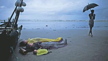 rohingya boat capsize.jpg