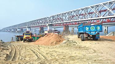 sand trade threat 1.jpg