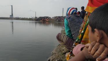 Truck falls into ditch in Ashulia