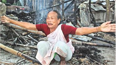 An elderly woman burned house in Horkoli Thakurpara village