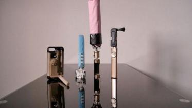 Selfie-sticks.jpg