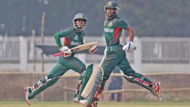Shanto-&-Miraz-5-WB.jpg