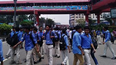Students-demo-wb.jpg