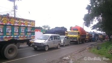 Tangail-traffic-jam.jpg