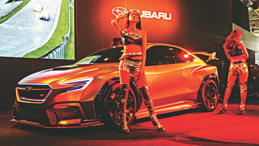 Tokyo Auto Salon 1.jpg