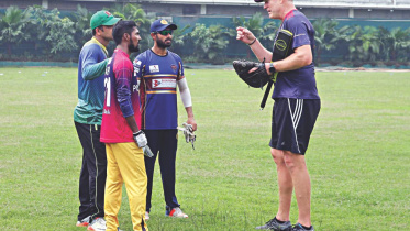 tom moody.jpg