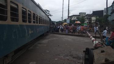 Train-Bus Communication between Dhaka-Narayanganj