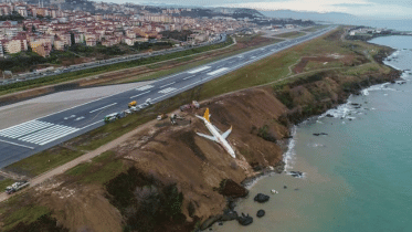 Turkish-plane-wb.gif