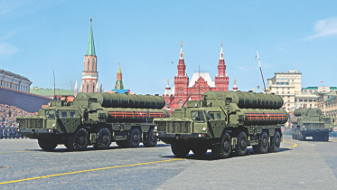 US warns India of sanctions