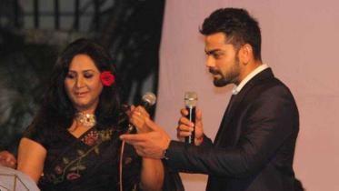 virat-kohli-singing-dhaka-1WB.jpg