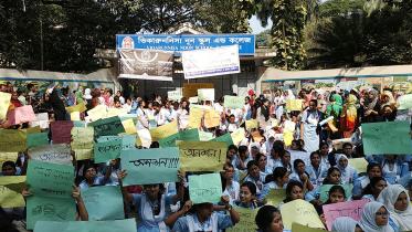 Viqarunnisa students threat hunger strike