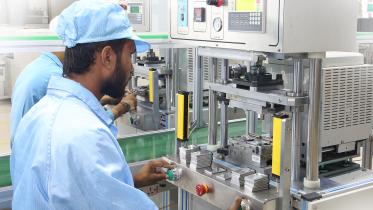 Walton to export smartphones to US