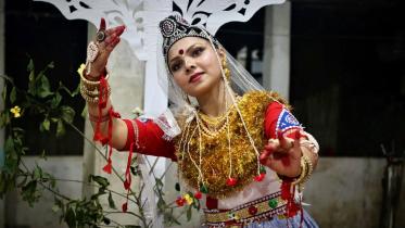 jyoti_sinha_performing_baasanta_raas_leela.jpg