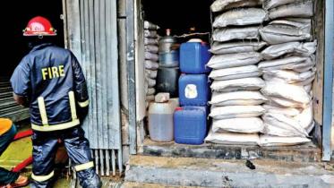 chemical-warehouses-old-dhaka.jpg