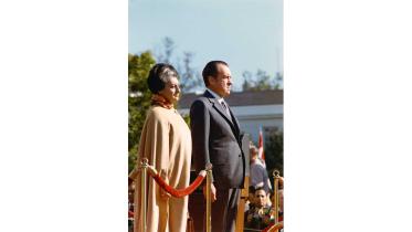 indira-gandhi-with-nixon.jpg