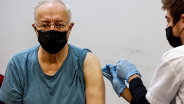 covid 4th vaccine dose