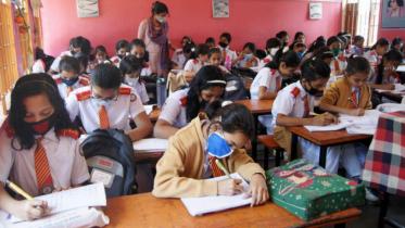 Secondary schools and colleges to remain open till April 20