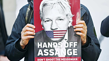 extradite-julian-assange.jpg