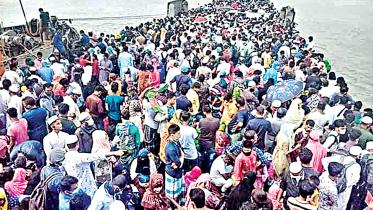Eid home rush: Nightmare awaits ferry passengers