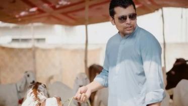 kamran-akmal-in-his-farm.jpg