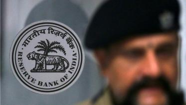 india-raises-key-interest-rate.jpg
