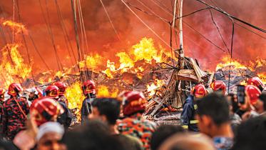 fire-at-banga-bazar.jpg