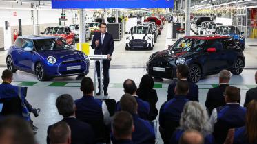 bmw-to-invest-in-uk-mini-plants.jpg