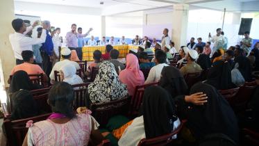 myanmar-rohingya-team