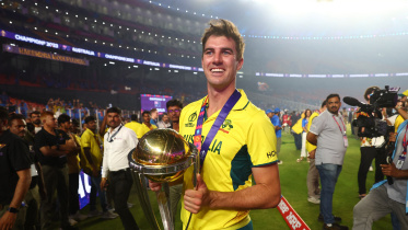 Ponting hails 'almost faultless' captaincy of Cummins