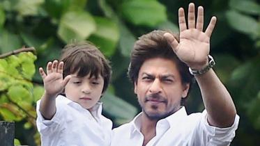 srk-greets-fans-on-eid-26418ea4-66de-11e7-95fb-ec6334583ea6-1507198813.jpg