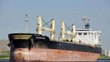 No contact yet with pirates who hijacked Bangladeshi ship