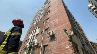 Fire breaks out at Dhaka Shishu Hospital