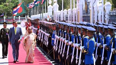 Sheikh Hasina asked Thailand to invest in Bangladesh