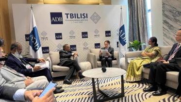 Finance Minister seeks budget support from ADB