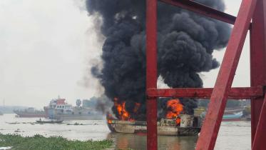 Oil tanker catches fire on the Buriganga
