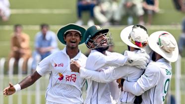 Liton Das, Hasan Mahmud.jpg